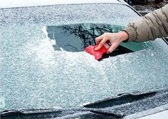 Nicht mehr gefroren: Der ultimative Leitfaden, wie Sie Ihr Auto sicher und schnell auftauen können